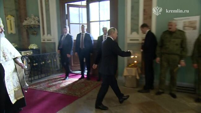 Путин с руководством Минобороны, Генштаба и командующими группировками войск в зоне СВО в Петропавловском соборе Путин с руководством Минобороны, Генштаба и командующими группировками войск в зоне СВО в Петропавловском соборе