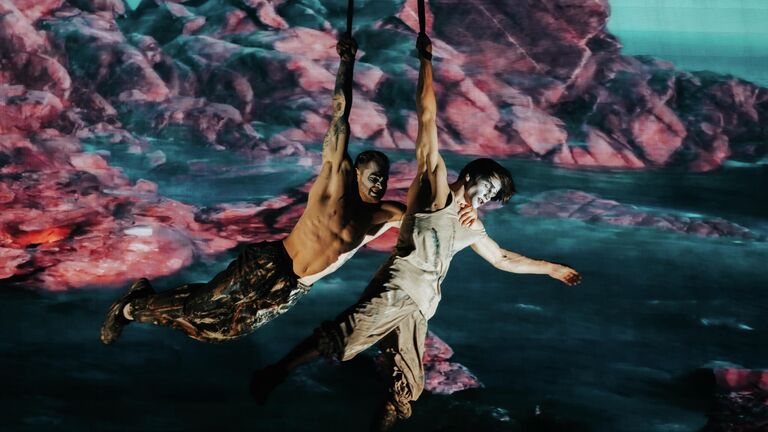 Шоу Антигравитация