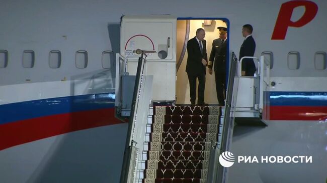 Прибытие Путина в Таджикистан