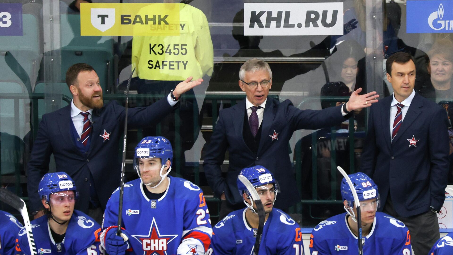 Тренер СКА Игорь Ларионов - РИА Новости, 1920, 18.10.2025