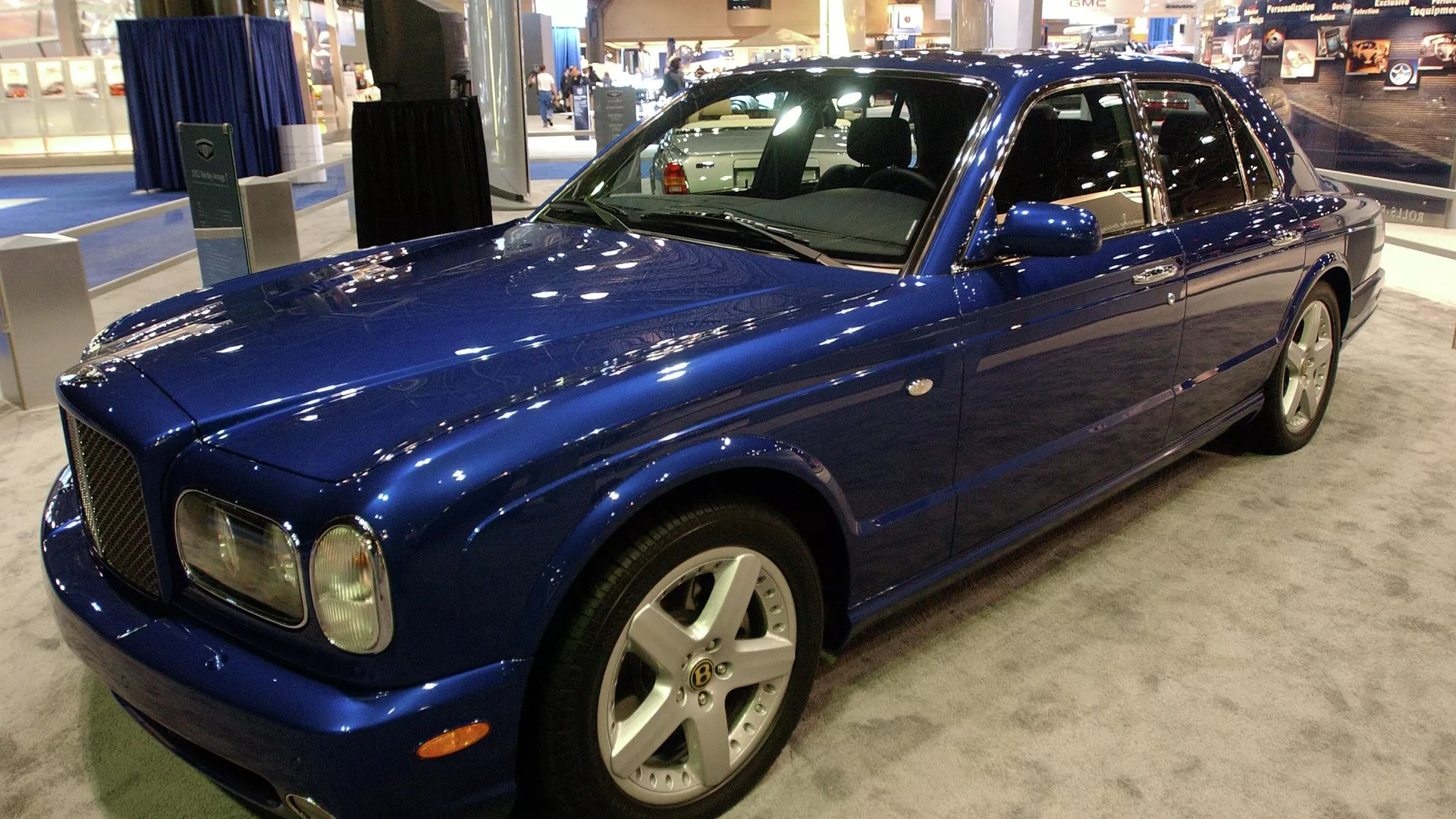 Автомобиль Bentley Arnage - РИА Новости, 1920, 09.10.2025