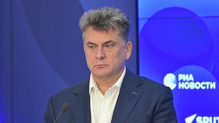 Директор медицинского департамента АО Фармстандарт Александр Обухов в Международном мультимедийном пресс-центре МИА Россия сегодня в Москве