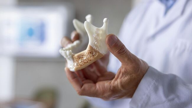 Зубной имплантат