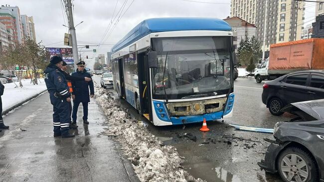ДТП с каршеринговым автомобилем в Новосибирске ДТП с каршеринговым автомобилем в Новосибирске