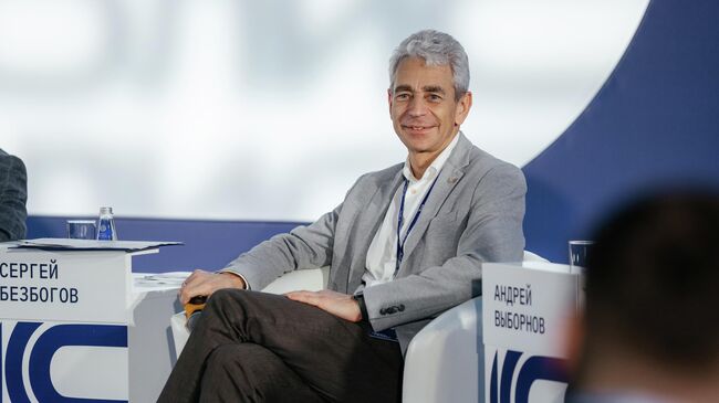 Заместитель руководителя Технологического блока - старший вице-президент банка ВТБ Сергей Безбогов