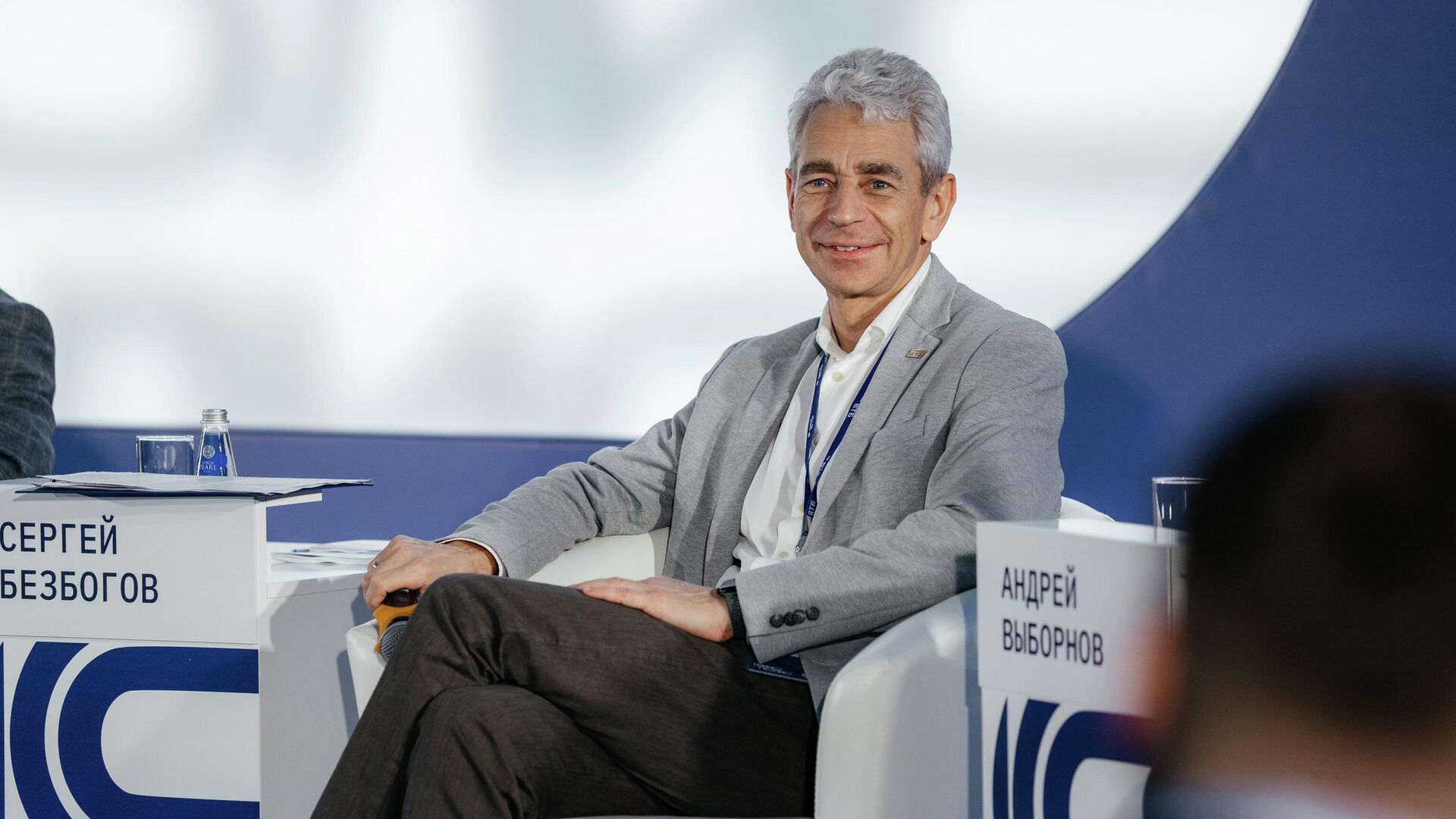 Заместитель руководителя Технологического блока - старший вице-президент банка ВТБ Сергей Безбогов Заместитель руководителя Технологического блока - старший вице-президент банка ВТБ Сергей Безбогов - РИА Новости, 1920, 10.10.2025