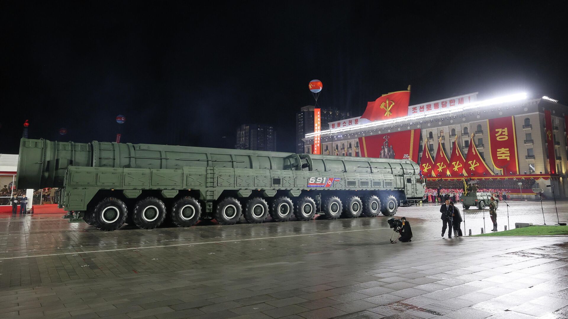 Новая северокорейская межконтинентальная ракета Хвасон-20 - РИА Новости, 1920, 11.10.2025