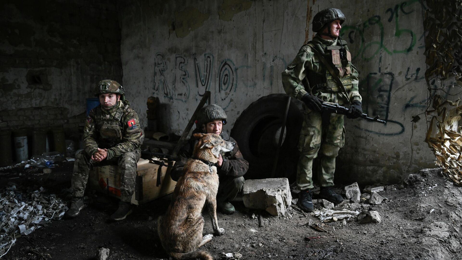 Военнослужащие ВС России в зоне проведения СВО Военнослужащие ВС России в зоне проведения СВО - РИА Новости, 1920, 04.11.2025