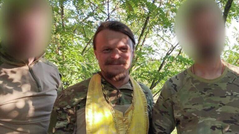 Иеромонах Гурий: я пожал комбату руку и сказал, что останусь до конца