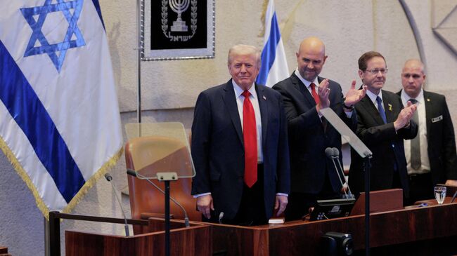 Президент США Дональд Трамп в кнессете. 13 октября 2025