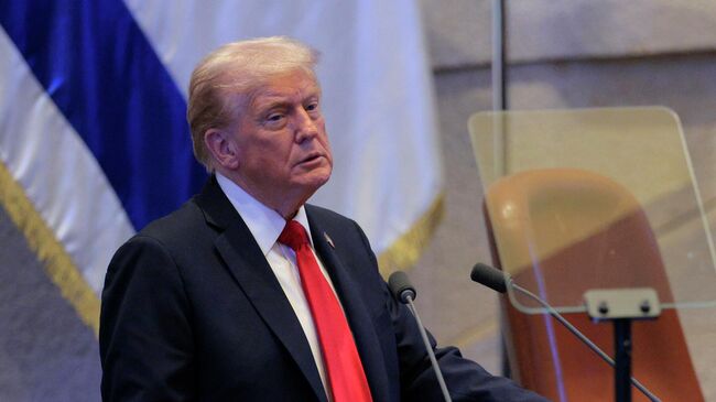 Президент США Дональд Трамп выступает в парламенте Израиля. 13 октября 2025