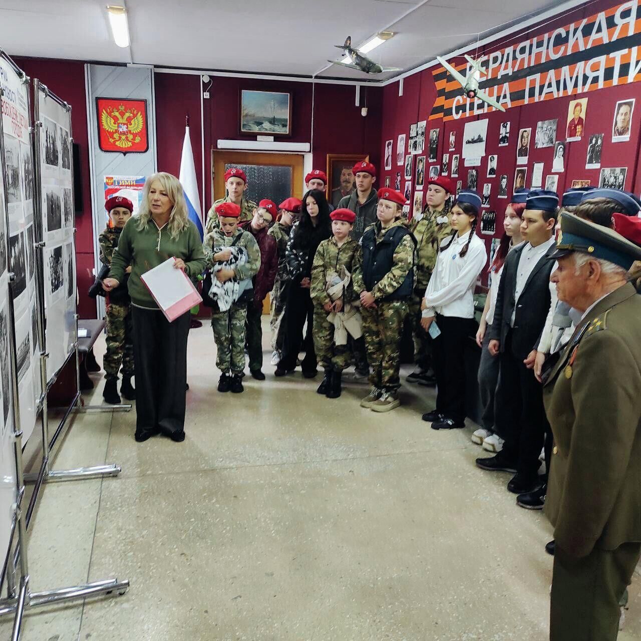 В Бердянске открылась выставка "Освобождение советских городов"