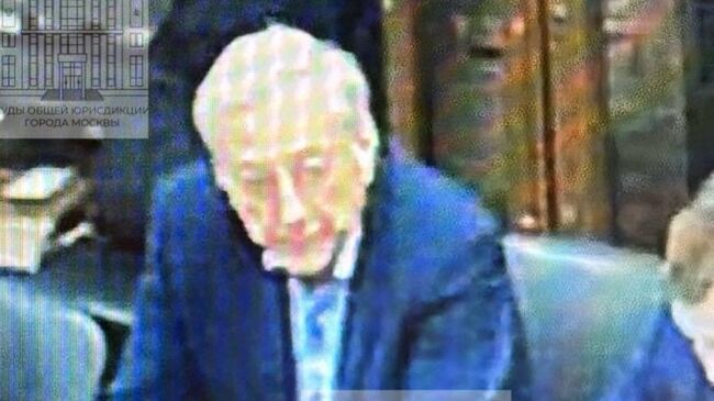 Бывший гендиректор телеканала Санкт-Петербург Борис Петров в зале суда