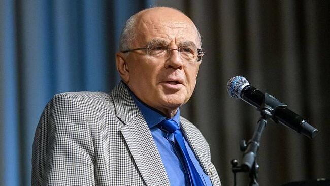 Александр Запесоцкий