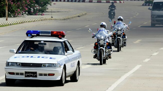 Автомобиль полиции в Мьянме