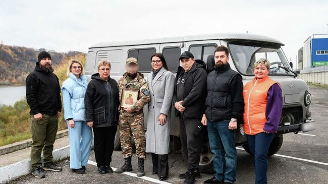Нижегородские волонтеры передали внедорожник землякам-бойцам СВО