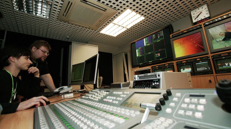 Медведев: команда канала RT доказала, что верность принципам ведет к результатам