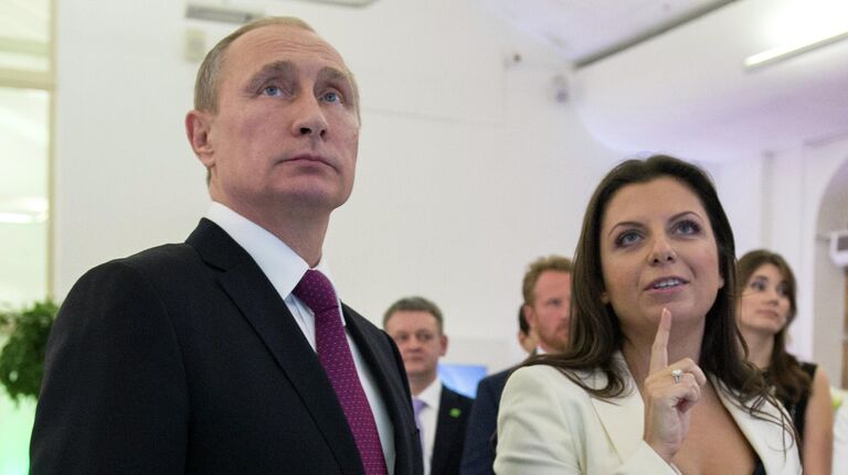 Медведев: команда канала RT доказала, что верность принципам ведет к результатам