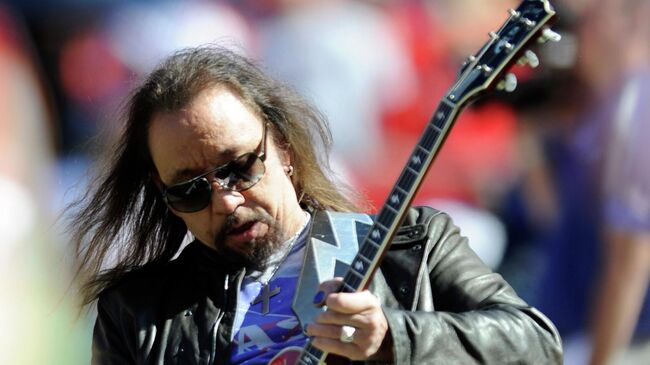 Сооснователь группы Kiss Пол Фрейли