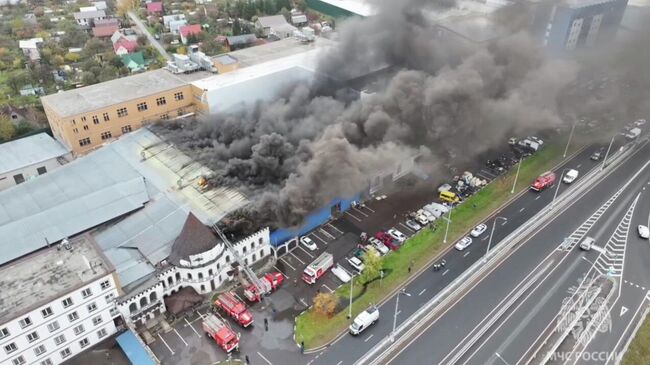 Пожар на предприятии по производству и розливу автомобильных масел в подмосковном Пушкино