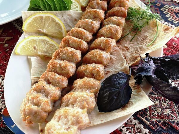 Кебаб из раков на озере Севан  Кебаб из раков на озере Севан