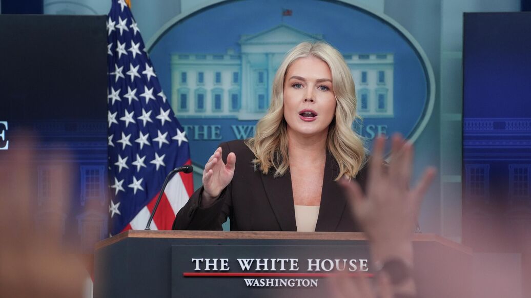 Орбан на встрече с Трампом захотел "забрать" Левитт в Венгрию