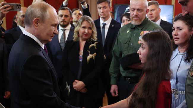 Президент РФ Владимир Путин на праздновании 20-летия международного телеканала RT в Большом театре в Москве. 17 октября 2025