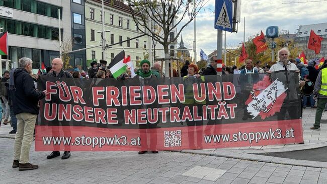 Масштабная демонстрация против милитаризации ЕС и конфликта с Россией в центре Вены