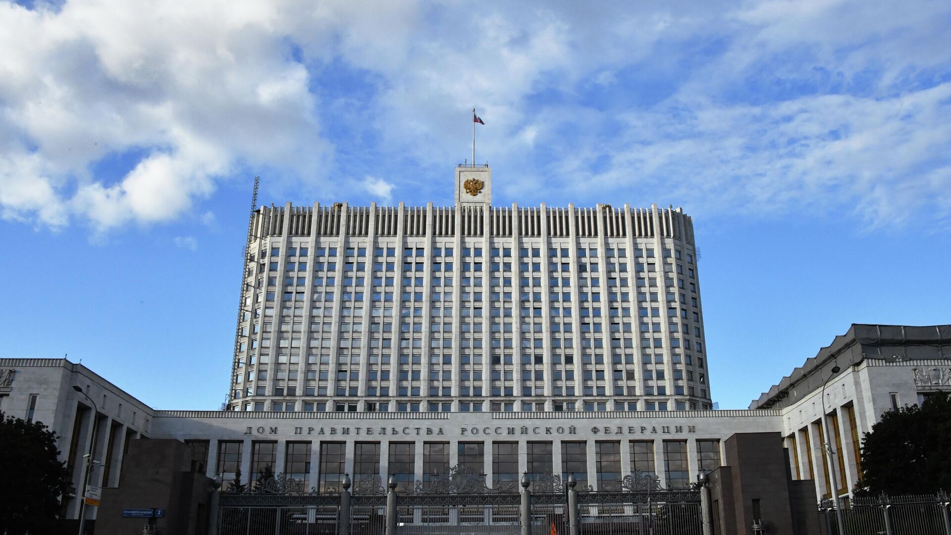 Правительство подготовило около 600 поправок к проекту бюджета Правительство подготовило около 600 поправок к проекту бюджета