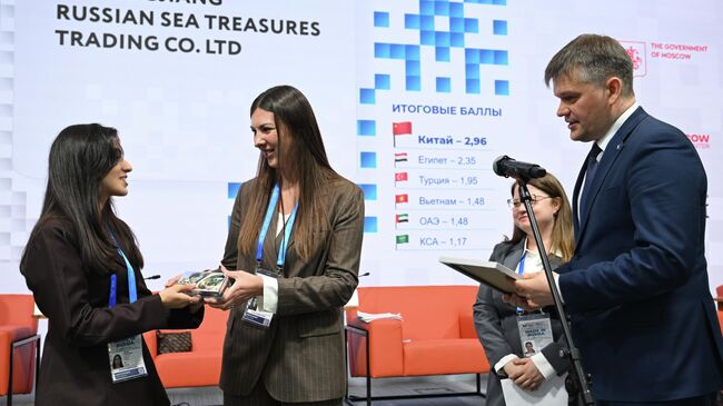 Лучших операторов российских нацпавильонов АПК отметили на форуме Сделано в России