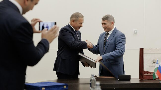 Глава Чувашской Республики Олег Николаев на полях II Совета регионов России и Узбекистана  Глава Чувашской Республики Олег Николаев на полях II Совета регионов России и Узбекистана