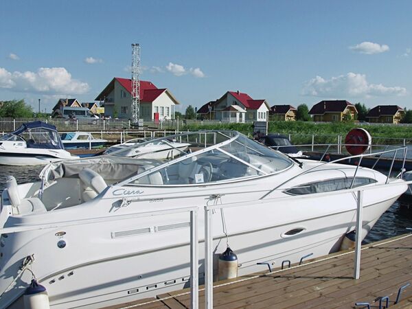 Пристань комплекса отдыха Завидово в Тверской области