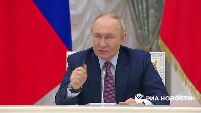 Путин: Отношение к матери имеет сакральное значение для всех народов России
