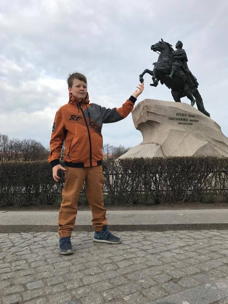 "Остался без обеих ног". К чему приводит опасное увлечение подростков