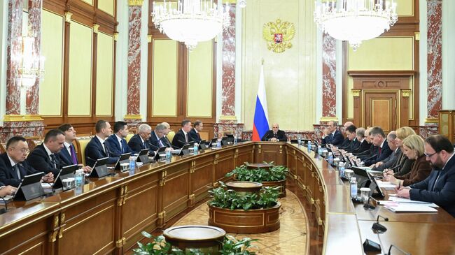 Председатель правительства РФ Михаил Мишустин проводит заседание кабинета министров РФ Председатель правительства РФ Михаил Мишустин проводит заседание кабинета министров РФ