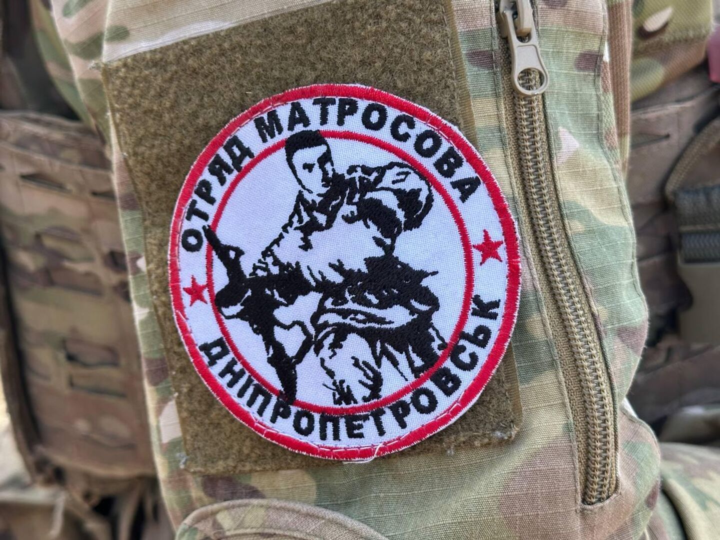 Бойцы отряда имени Александра Матросова тренируются на полигоне Бойцы отряда имени Александра Матросова тренируются на полигоне