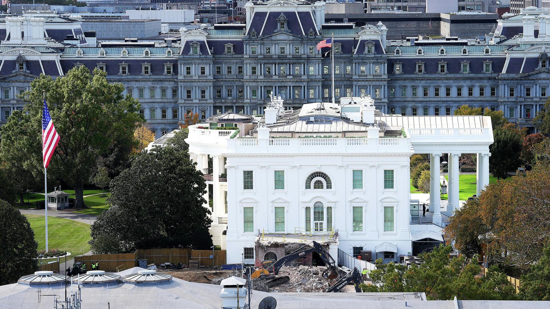 Работы по сносу восточного крыла Белого дома. 23 октября 2025 - РИА Новости, 1920, 24.10.2025