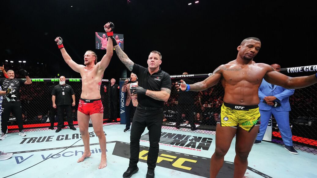 Волков подерется за титул UFC! Но бой Саши вновь вышел скандальным