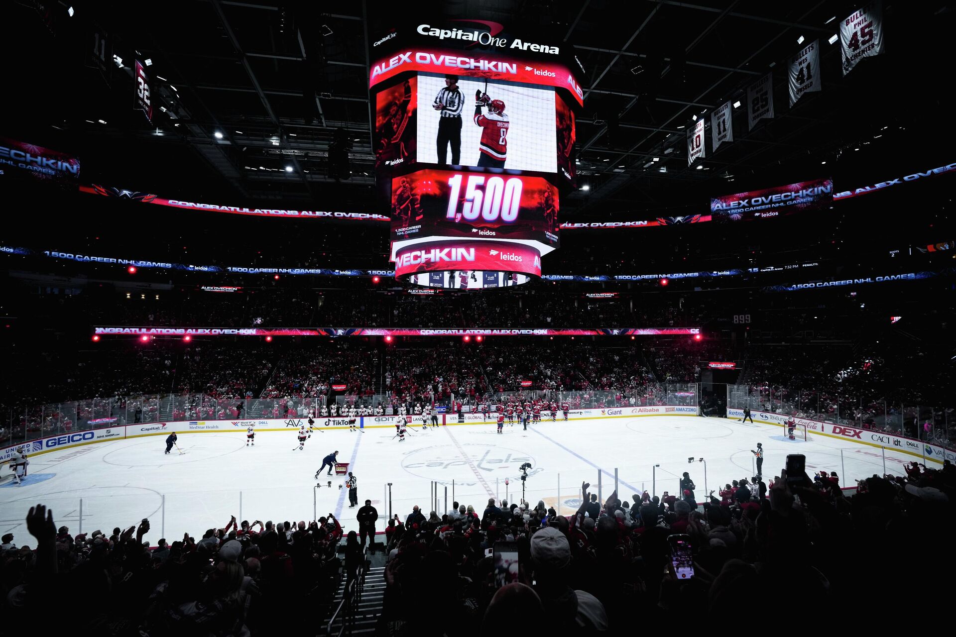 Поздравление в адрес Александа Овечкина - РИА Новости, 1920, 26.10.2025