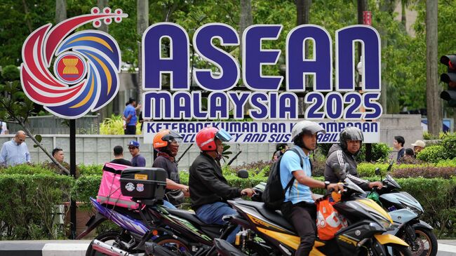 Логотип АСЕАН Логотип АСЕАН