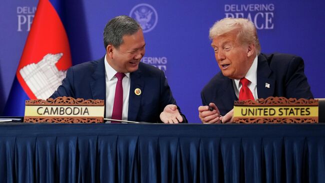 Премьер-министр Камбоджи Хун Манет и президент США Дональд Трамп