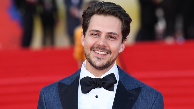 Актер Милош Бикович на красной дорожке перед церемонией открытия 43-го Московского Международного кинофестиваля в Москве