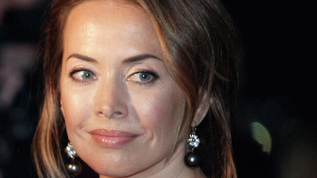 Певица Жанна Фриске перед началом церемонии вручения премии журнала Hello! Самые стильные в России, которая прошла в клубе Discoteque