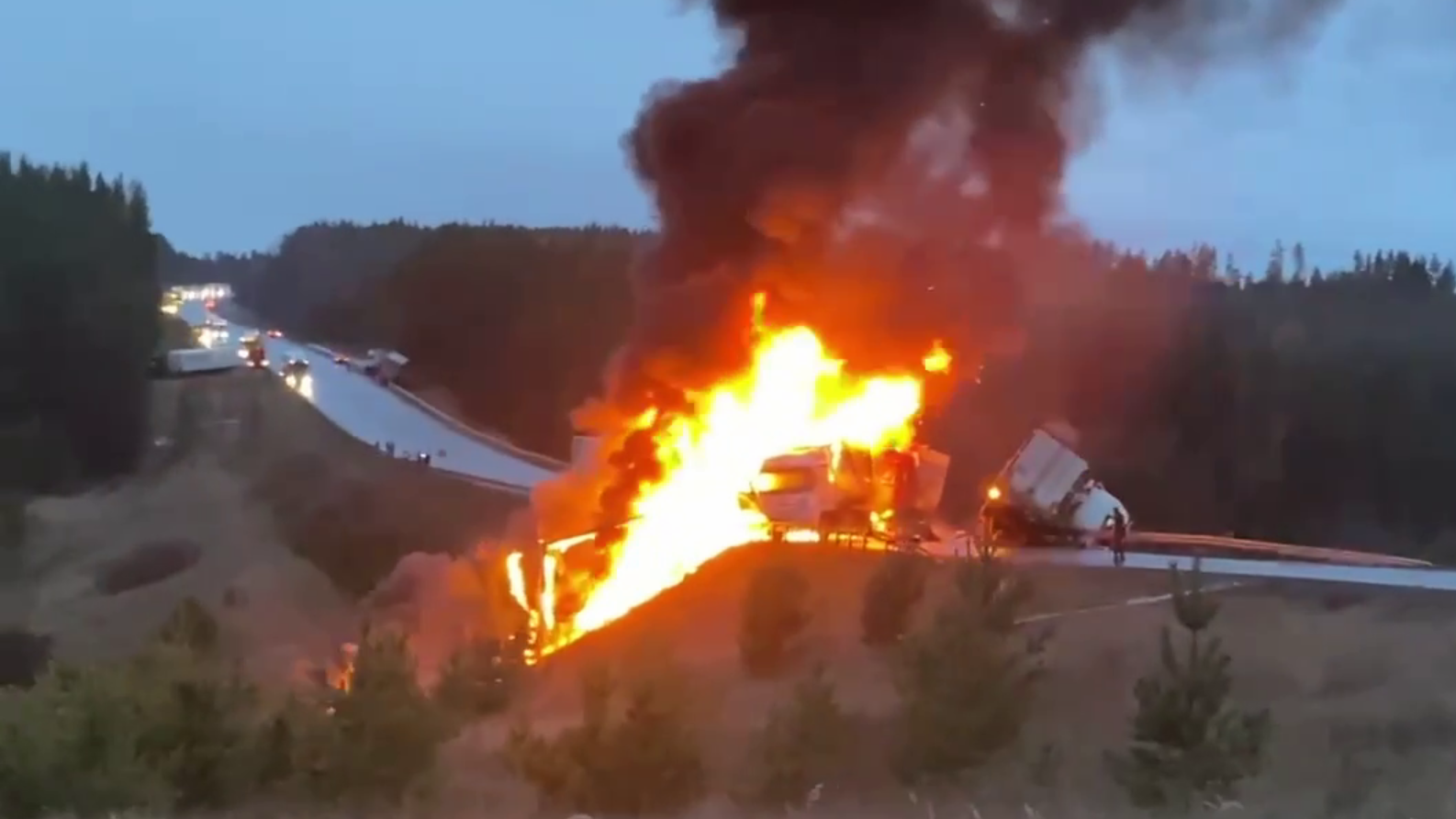 Массовое ДТП в Иркусткой области Массовое ДТП в Иркусткой области - РИА Новости, 1920, 27.10.2025