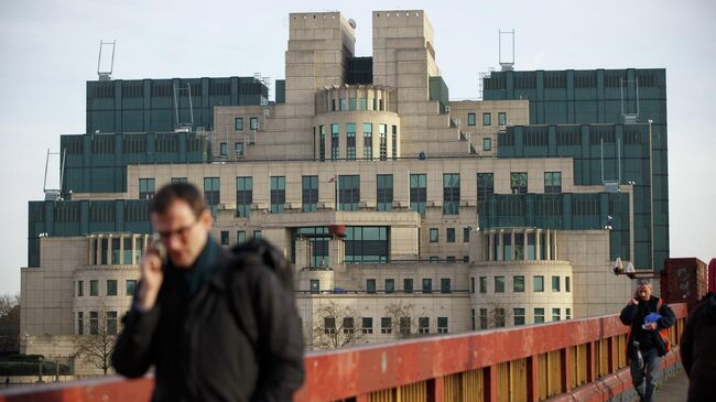 Здание MI6 в Лондоне