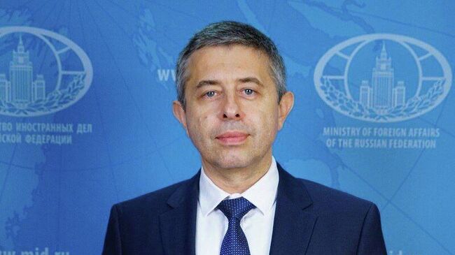 Посол России в Сеуле Георгий Зиновьев Посол России в Сеуле Георгий Зиновьев