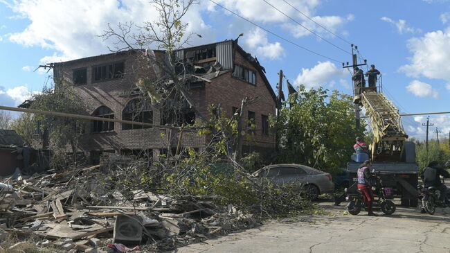 Последствия обстрела Ясиноватой в ДНР. 26 октября 2025 Последствия обстрела Ясиноватой в ДНР. 26 октября 2025