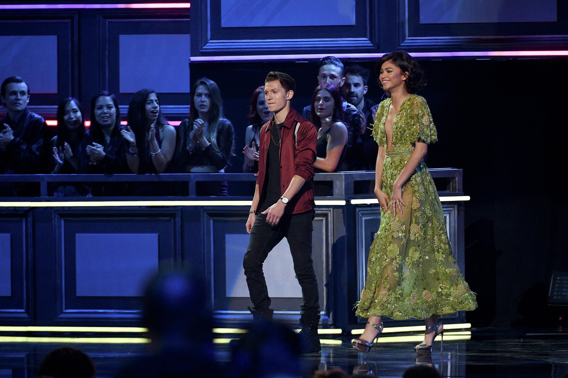 Том Холланд и Зендея на 2017 MTV Movie And TV Awards в Калифорнии  Том Холланд и Зендея на 2017 MTV Movie And TV Awards в Калифорнии  - РИА Новости, 1920, 27.10.2025