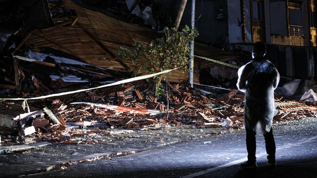  Последствия землетрясения в турецком городе Сындыргы. 28 октября 2025