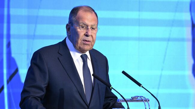 Министр иностранных дел РФ Сергей Лавров выступает на III Минской международной конференции по евразийской безопасности. 28 октября 2025